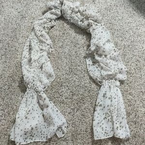 Like new scarf with stars